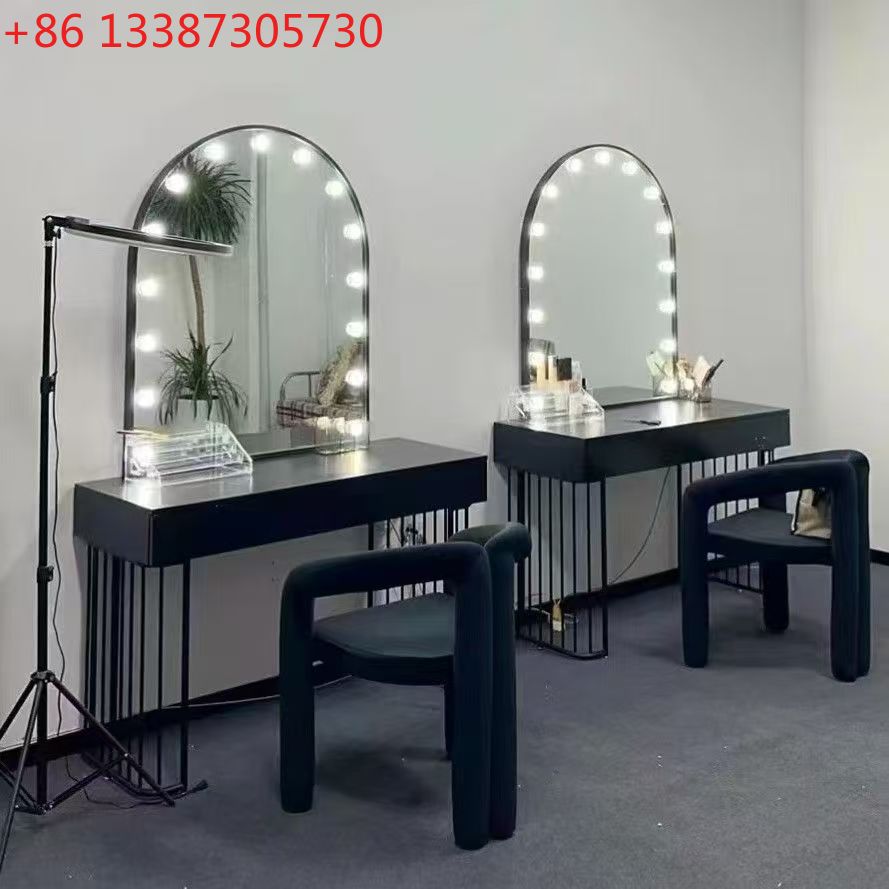 Beauty And Makeup Studio - Meja rias gaya Nordik dengan lampu,