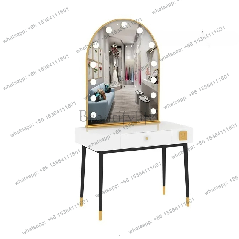 Meja rias cermin lampu sederha - Beauty And Makeup Studio ulasan dan harga
