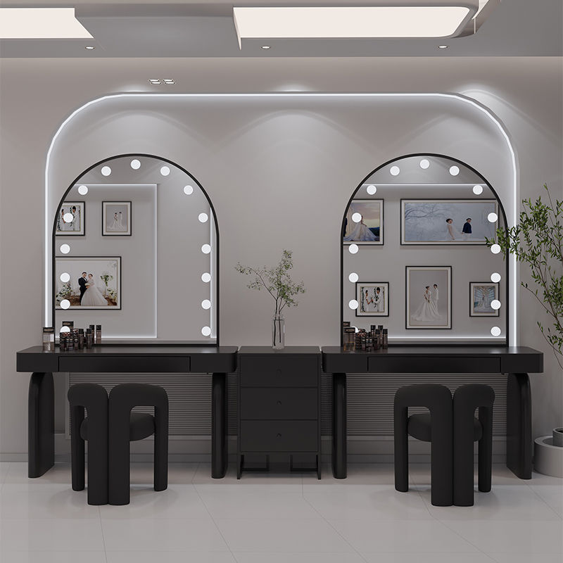 Meja rias dengan lampu, meja r - Beauty And Makeup Studio ulasan dan harga