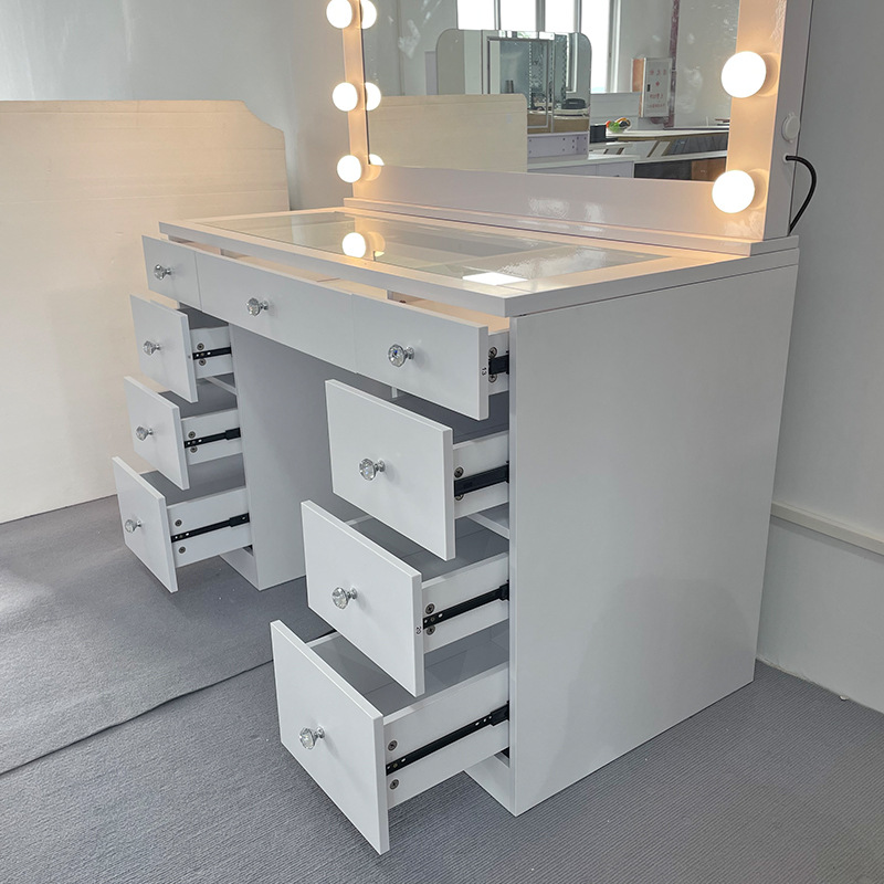 Lampu rias studio selebgram, l - Beauty And Makeup Studio ulasan dan harga