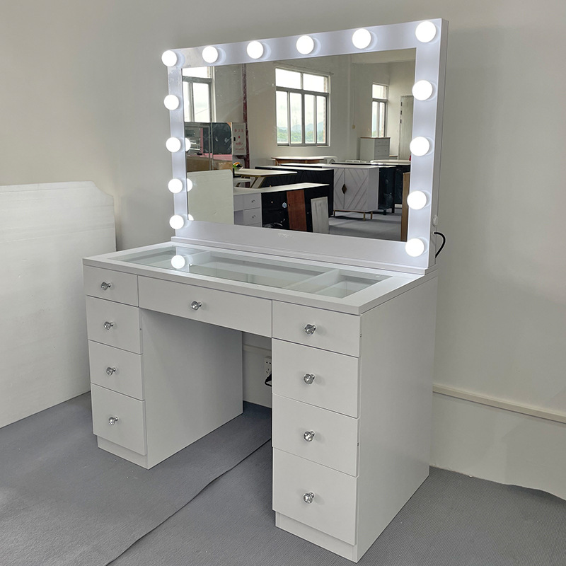Lampu rias studio selebgram, l - Beauty And Makeup Studio ulasan dan harga